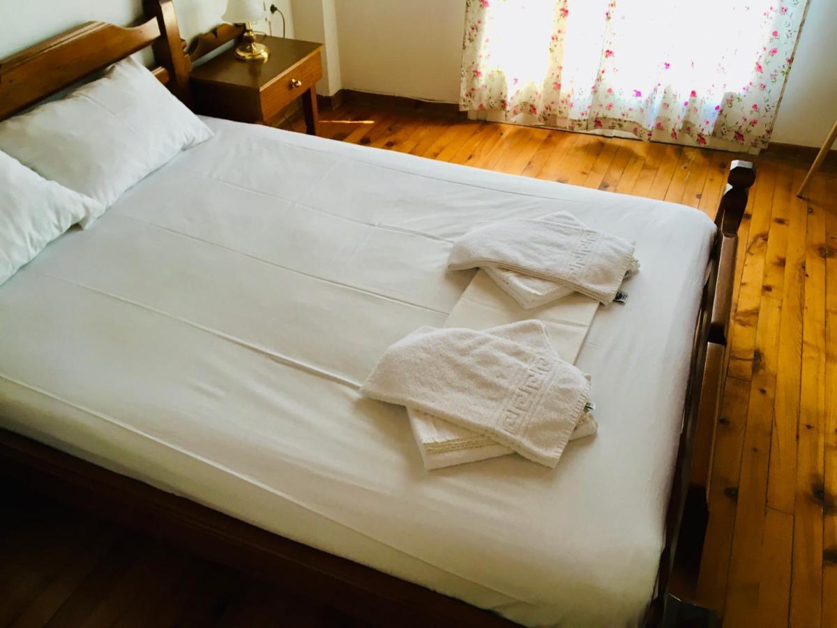Epic Rooms Delphi Exterior foto