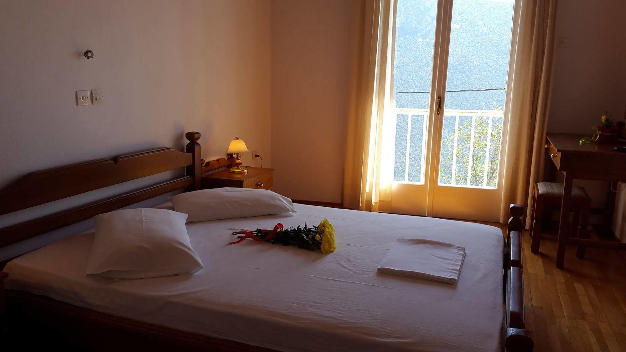 Epic Rooms Delphi Exterior foto